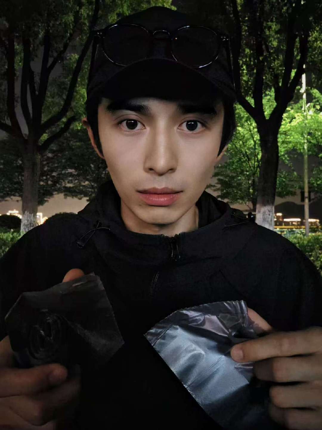 赵小童八块钱撕个够版撕垃片 赵小童版撕垃片 哈哈哈哈哈哈，太抽象了 ​​​