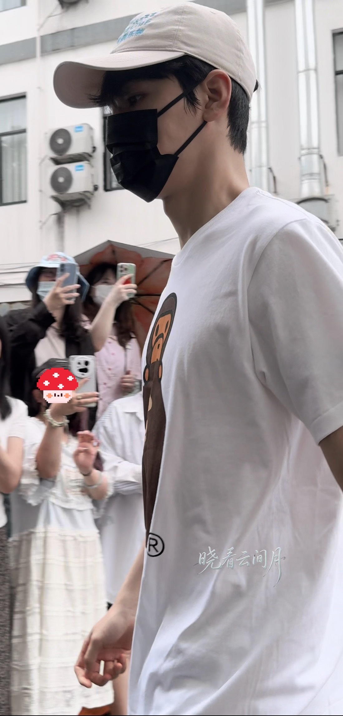 哥哥的大胸肌借我趴一下