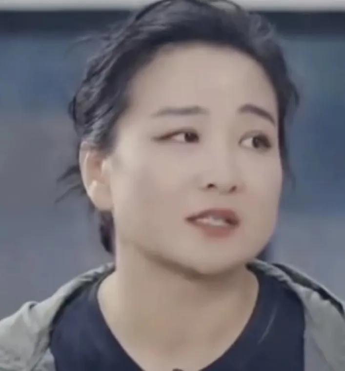 贾玲不再任职大碗娱乐，张小斐等不再续约！
是她们砸了大碗娱乐的饭碗，还是大碗娱乐