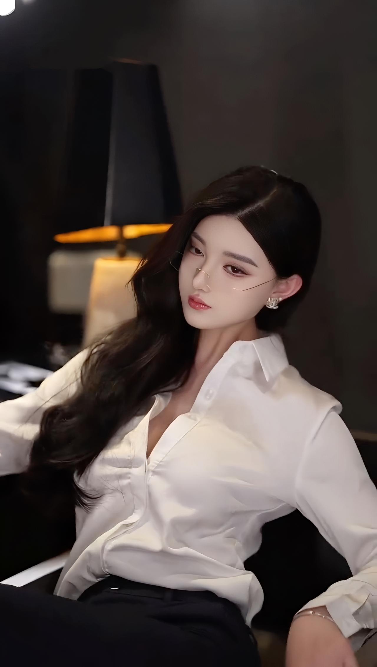 女孩子怎么穿搭既时尚又好看?