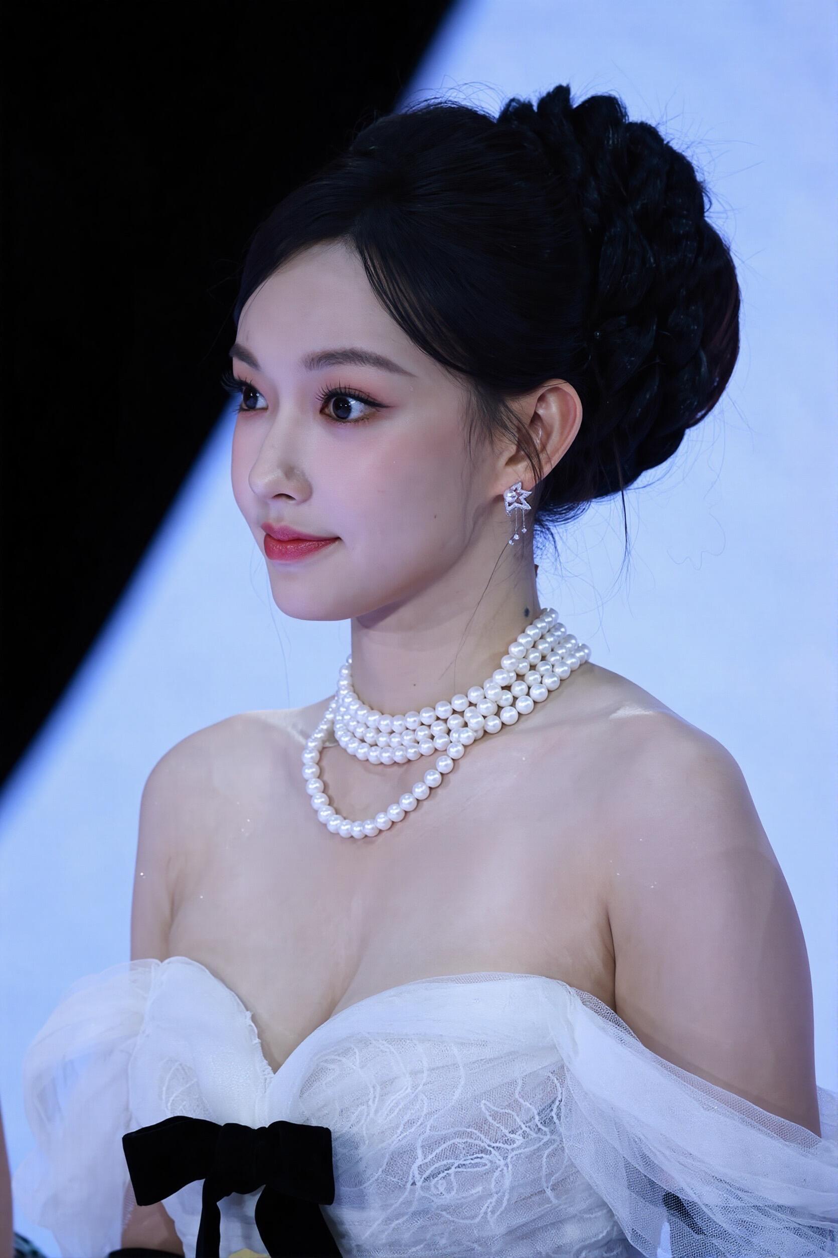 程潇 