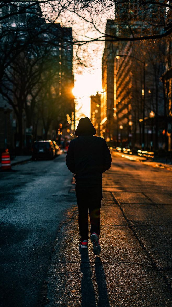 不为难别人，也是一种示好。那时的我是这么想的。——刘同《向着光亮那方》