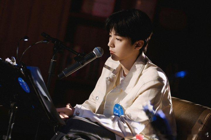 王俊凯的跨年老家一直觉得王俊凯最难得的就是不忘初心，跨年回老家用实际行动证明了这