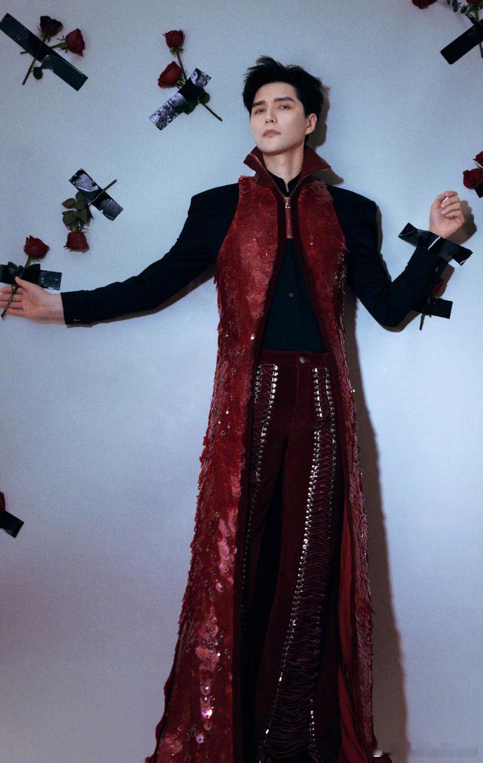 那英感谢节目组邀请了阿云嘎声鸣远扬 这波舞台含金量拉满！阿云嘎张卓尔合唱《地心》