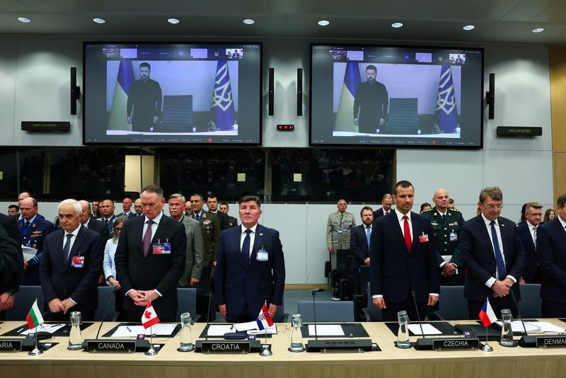 彻底撕破脸！美防长公开向盟友开炮，欧洲日韩集体破防，霸权联盟要散架？
 
所有关