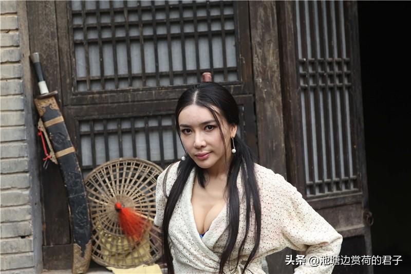 西门庆和潘金莲之间算爱情吗? 西门庆和潘金莲之间算爱情吗？我看不算。
西门庆是情