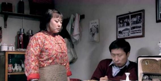 2007年首播的家庭伦理剧《金婚》以横跨五十年的时间跨度，成为中国电视剧史上的里