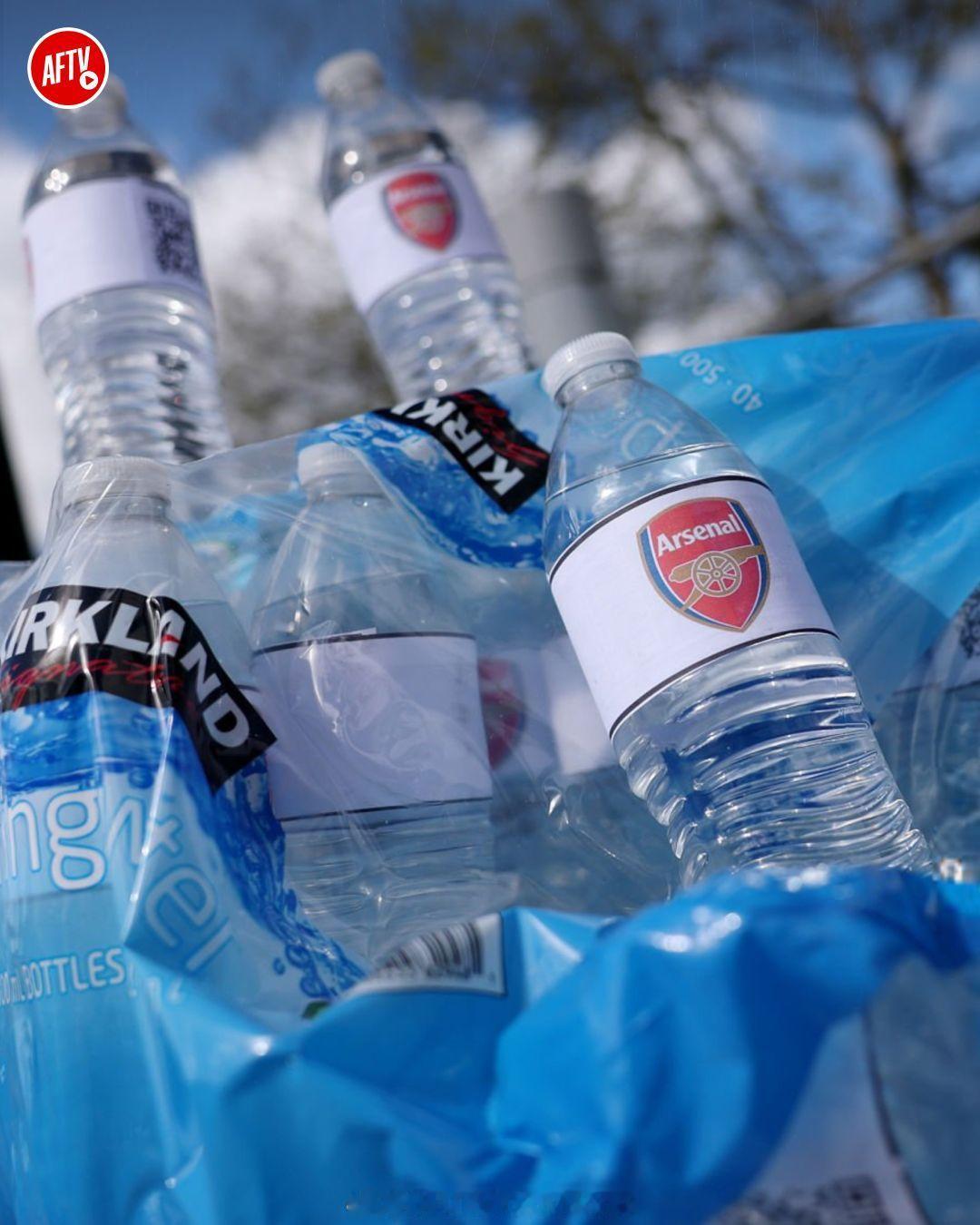 咦🤔曼城2比1阿森纳