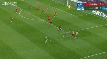 蓉城4-0浙江最后阶段，赛后王钰栋疑似不满队友未传球，挥拳表示不满，比赛结束后还