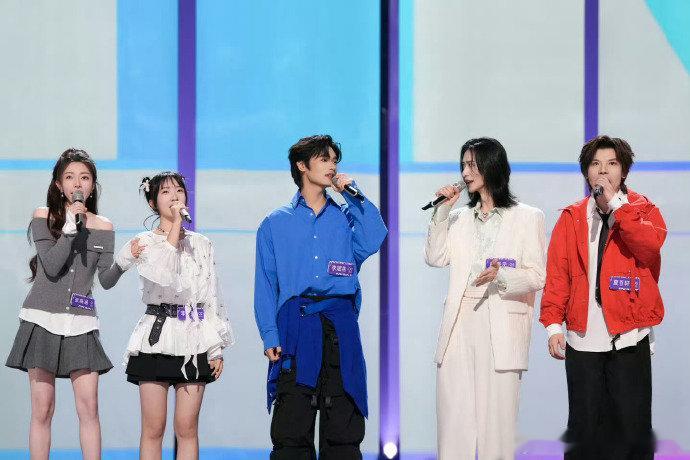 华晨宇评审太圈粉！专业指导+有温度点评，干货满满～ 