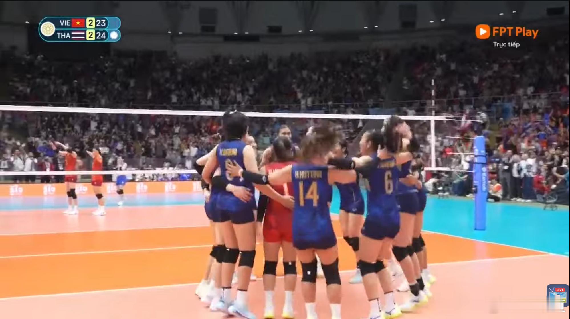 国际排坛动态泰国女排东南亚运动会女排决赛：泰国队3-2（19-25/25-13/