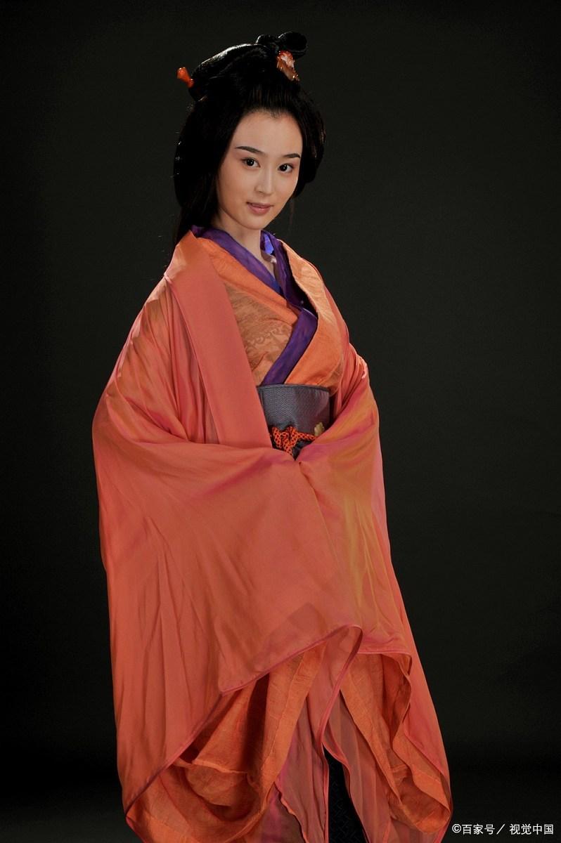 孙权唯一皇后潘淑：27岁惨死，10岁儿子登基，东吴最惨母子！
 
东吴大帝孙权，