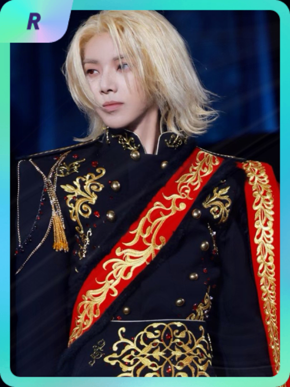 华晨宇 集卡互助ing~送你一张“火星七夕抽卡集”R卡“花花世界”~速速来抢，手