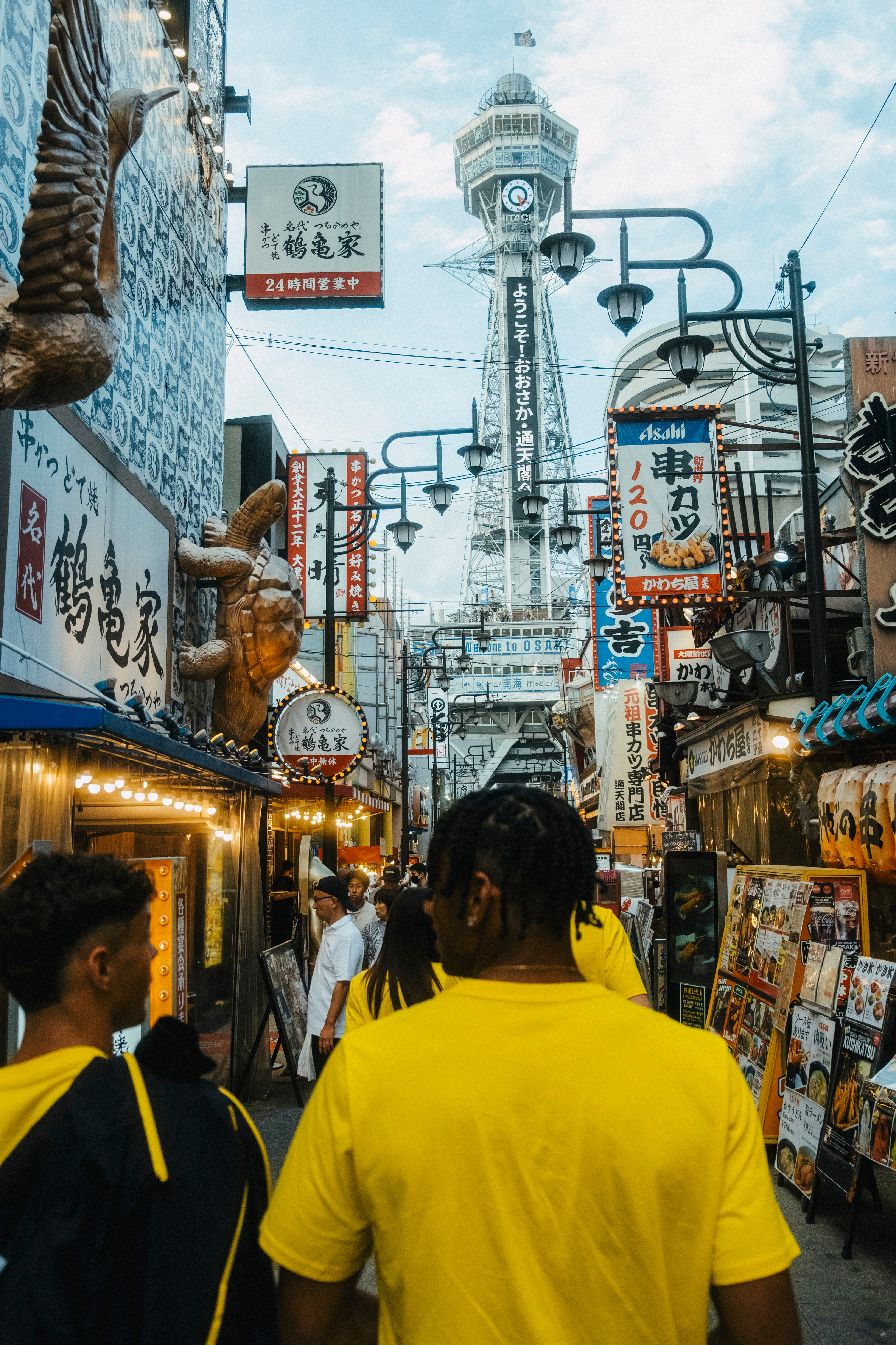 市井，街道，还有那些扑面而来的异国烟火气🎎大阪是这个盛夏的第一夜🌙横迷们，晚