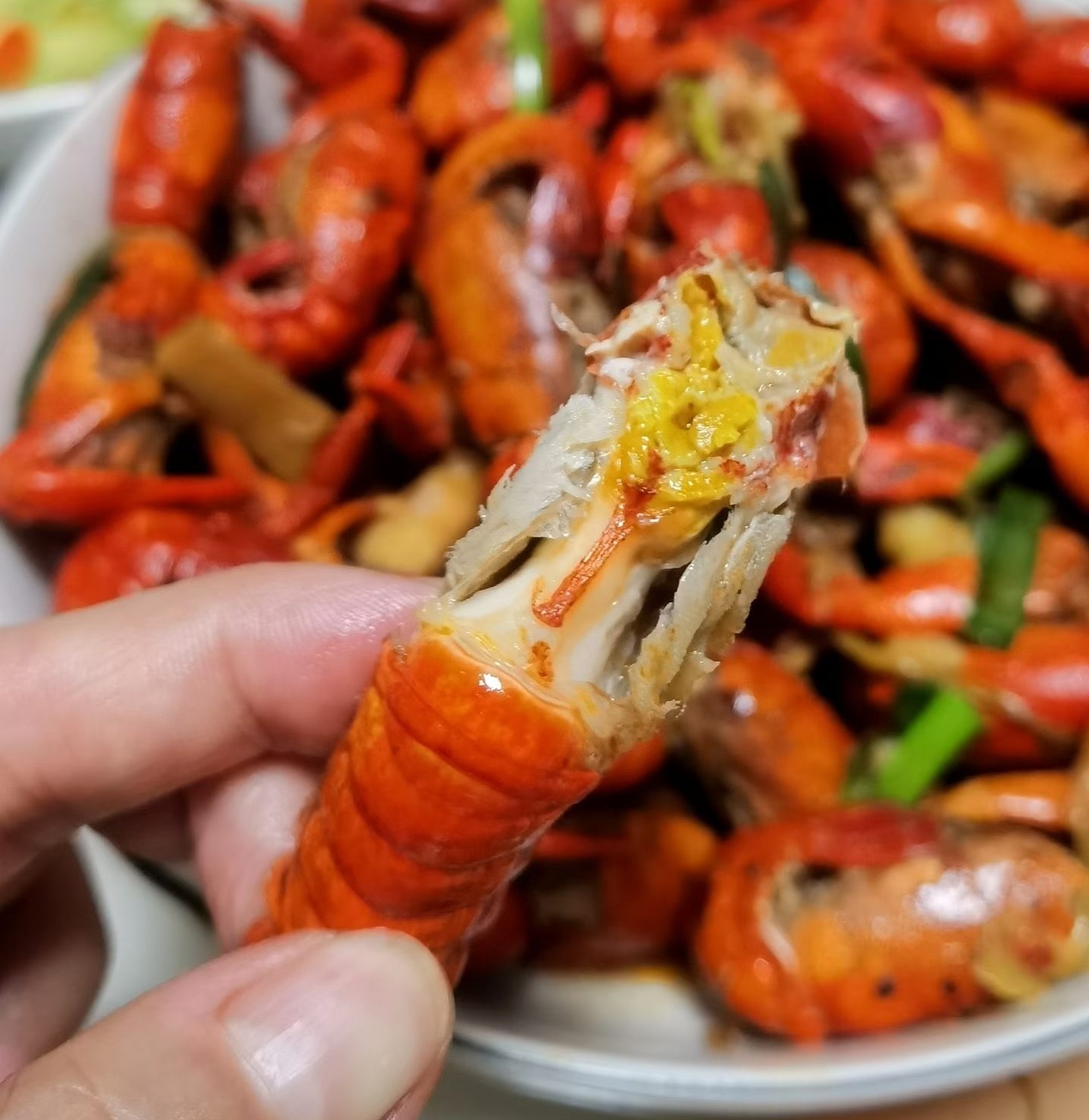 运动五分钟我干饭两小时减肥这条路我是走一步停三步嘴上天天喊减肥筷子是从来停不住减