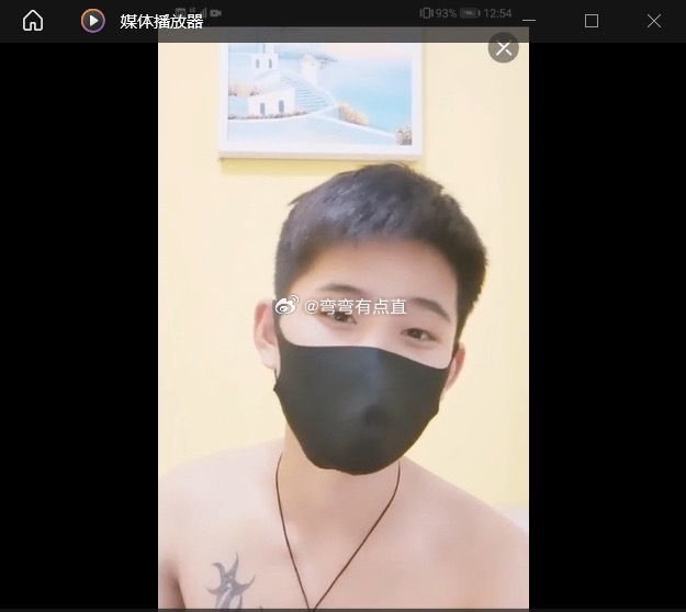 口罩帅哥，不戴口罩也很帅的，像网红 
