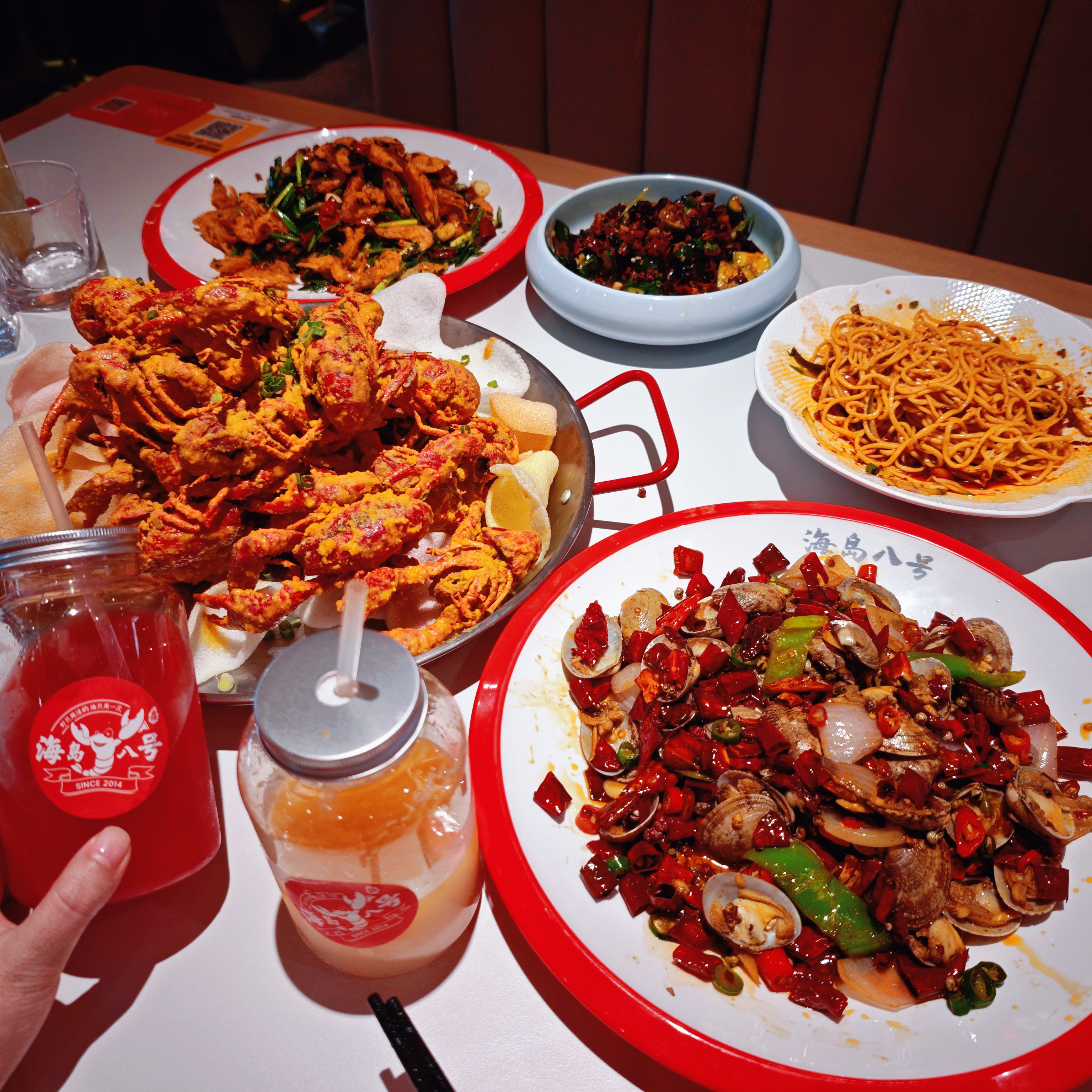 咸蛋黄小龙虾餐后体验：好好吃好好吃好腻，好好吃好好吃好腻，好好吃好好吃好腻香的拼