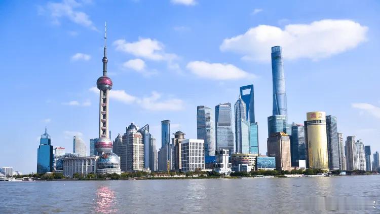 《股市早评》一、财经消息1、中办、国办：发布关于加强新就业群体服务管理的意见。2