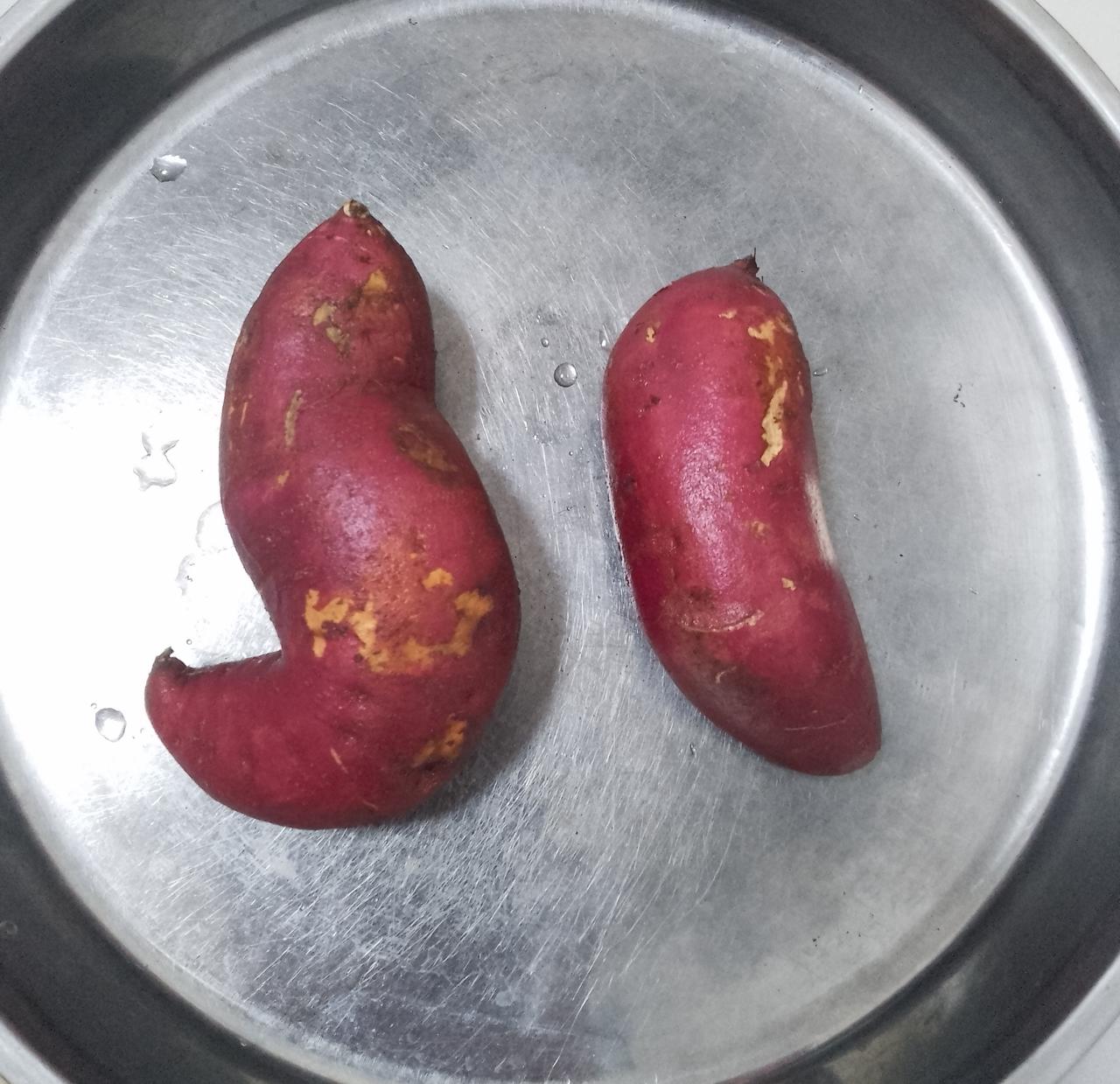 说一说广州地区带番字的意思，把外国人称为番鬼佬，还有一个关于番薯的故事，说有一个