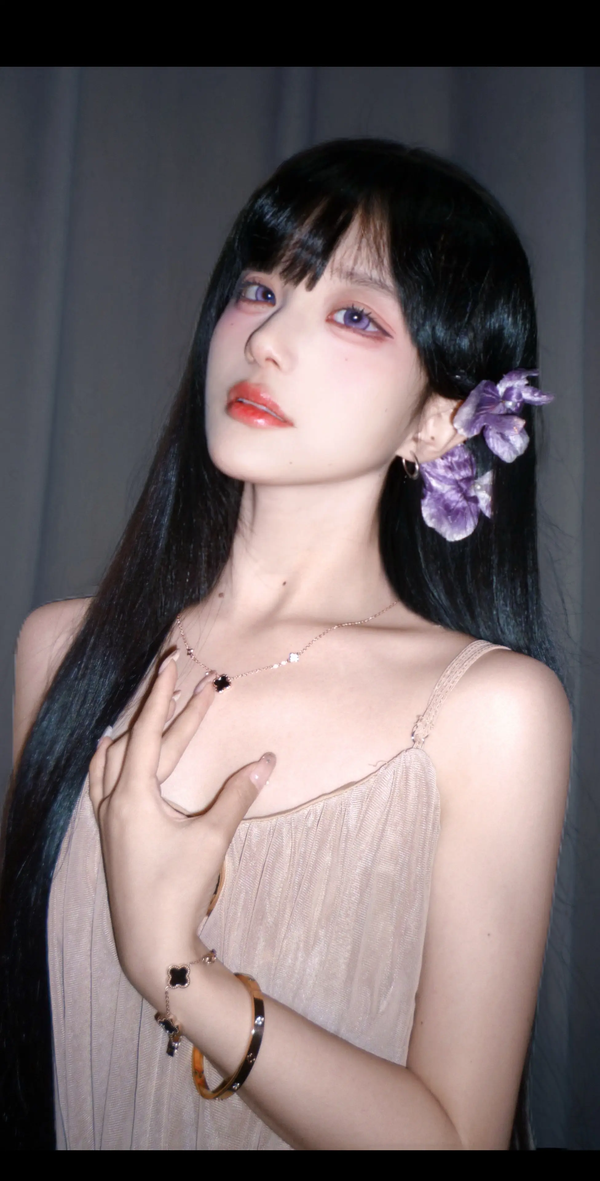 怎么  你的一厢情愿也要我负责吗？