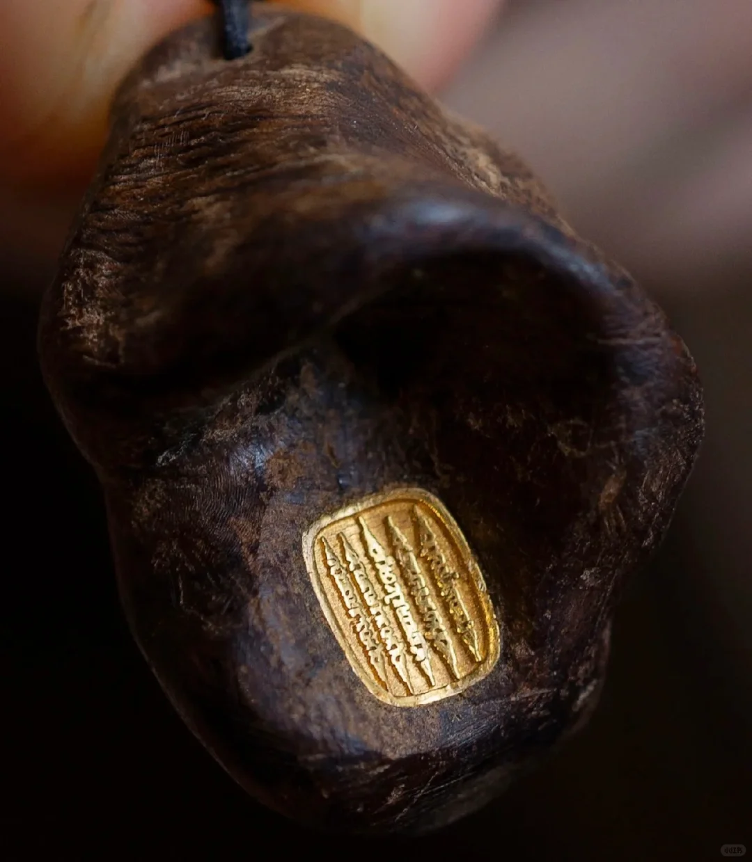 沉香镶嵌18k金【五条经文】