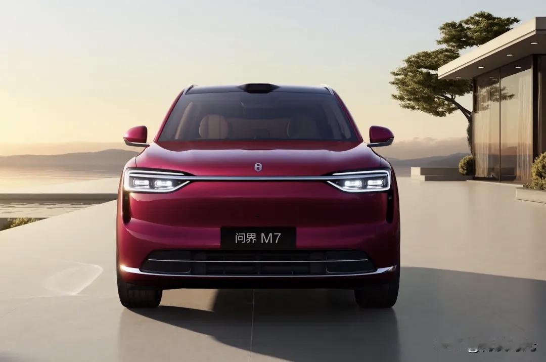 新能源汽车比拼超有看头
尤其特斯拉与比亚迪排位之争
2025年前三季度
特斯拉全