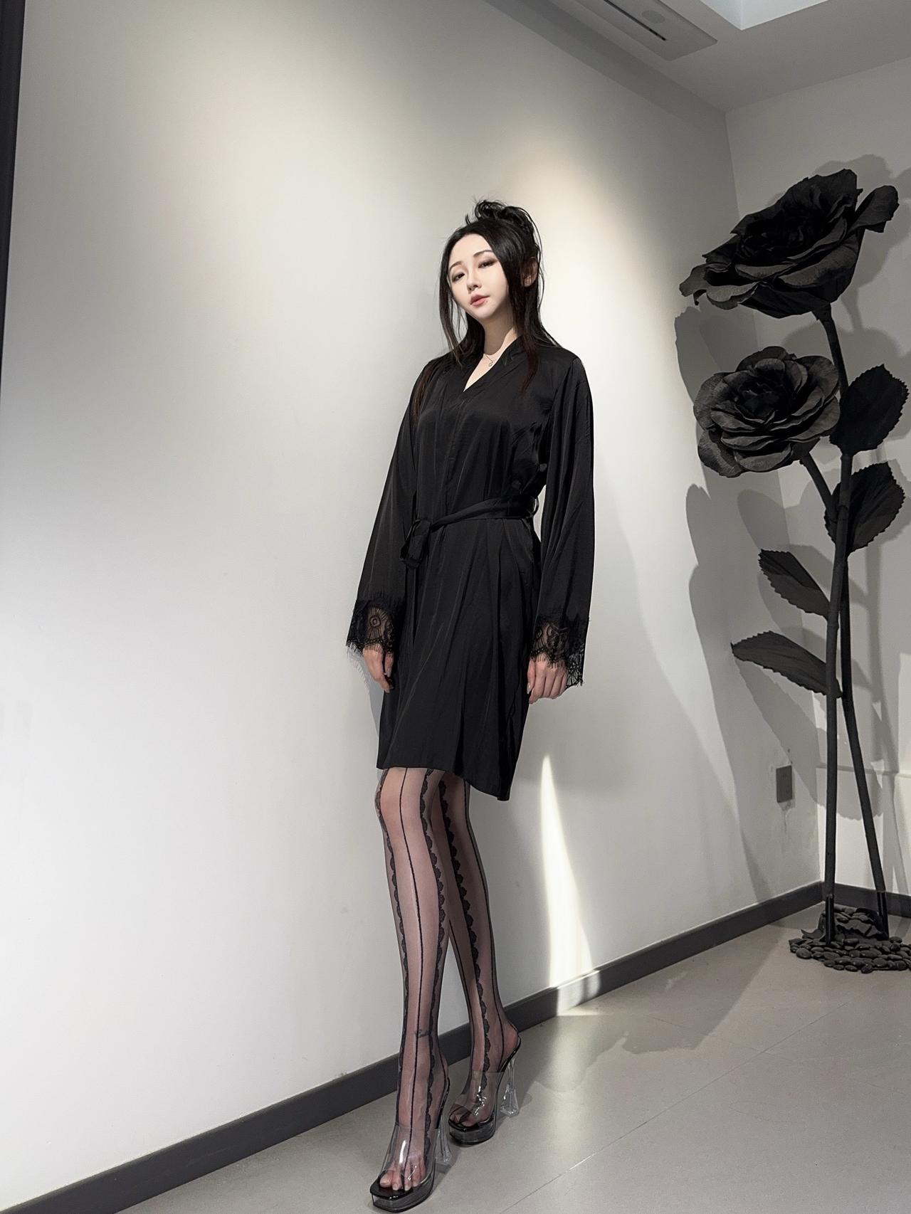 汲润绝妙触感 汲润线索 反差 感觉至上