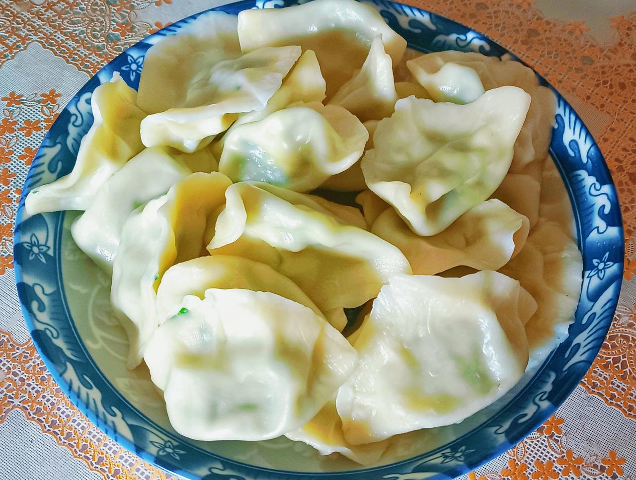 素馅饺子也好吃。鸡蛋韭菜饺