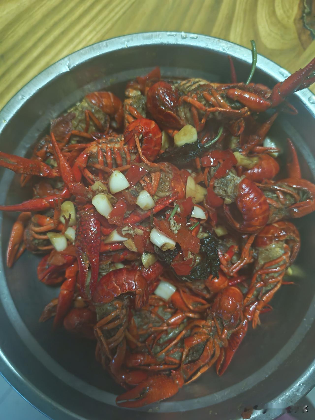 早上去喝了早茶，就去斗门，听说那有端午活动，舞蹈，小吃，游戏，满怀希望而去，结果