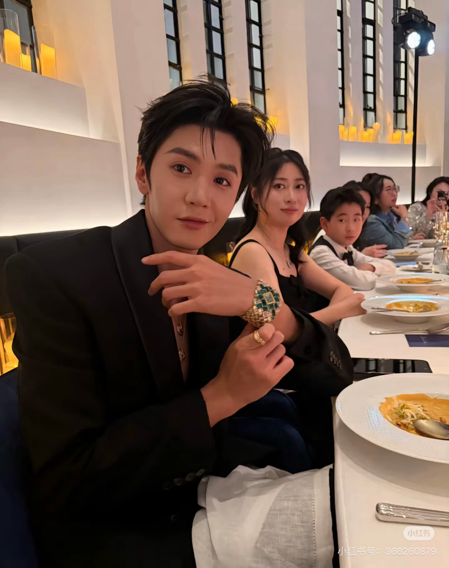 下辈子能不能让我当个富婆，到时候什么明星对我来说都是男模，随随便便就和九亿少女梦