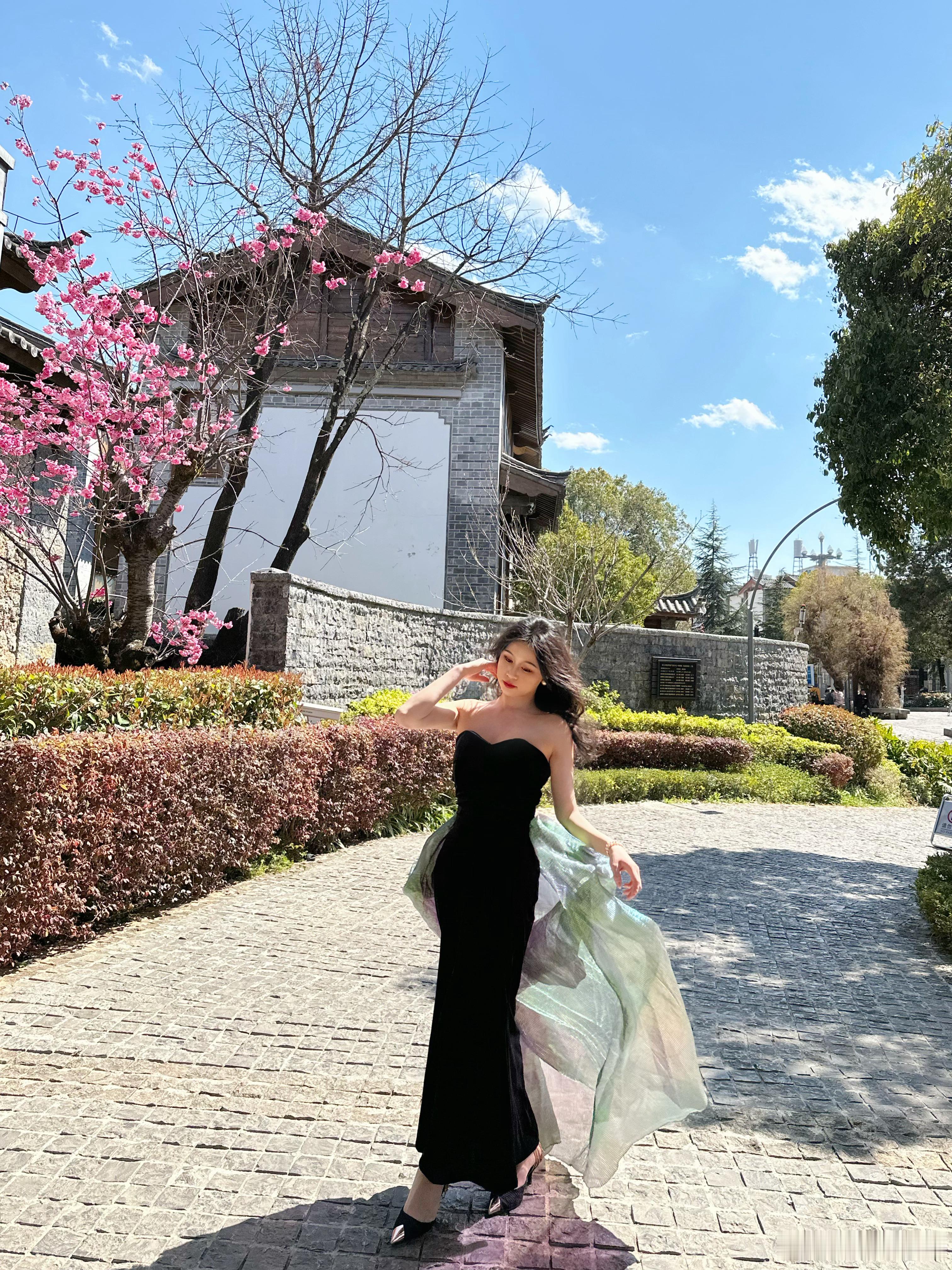 谁能预知爱的花期🌸👗:Amelie ​​​
