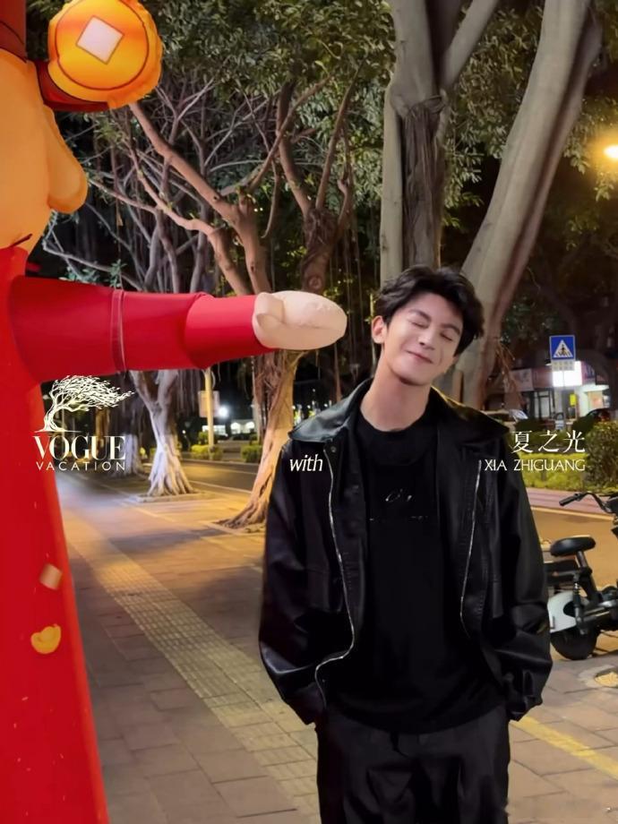 粉丝想要夏之光必须做到夏之光粉丝在线P图如今不少艺人营业都十分敷衍，可夏之光完全