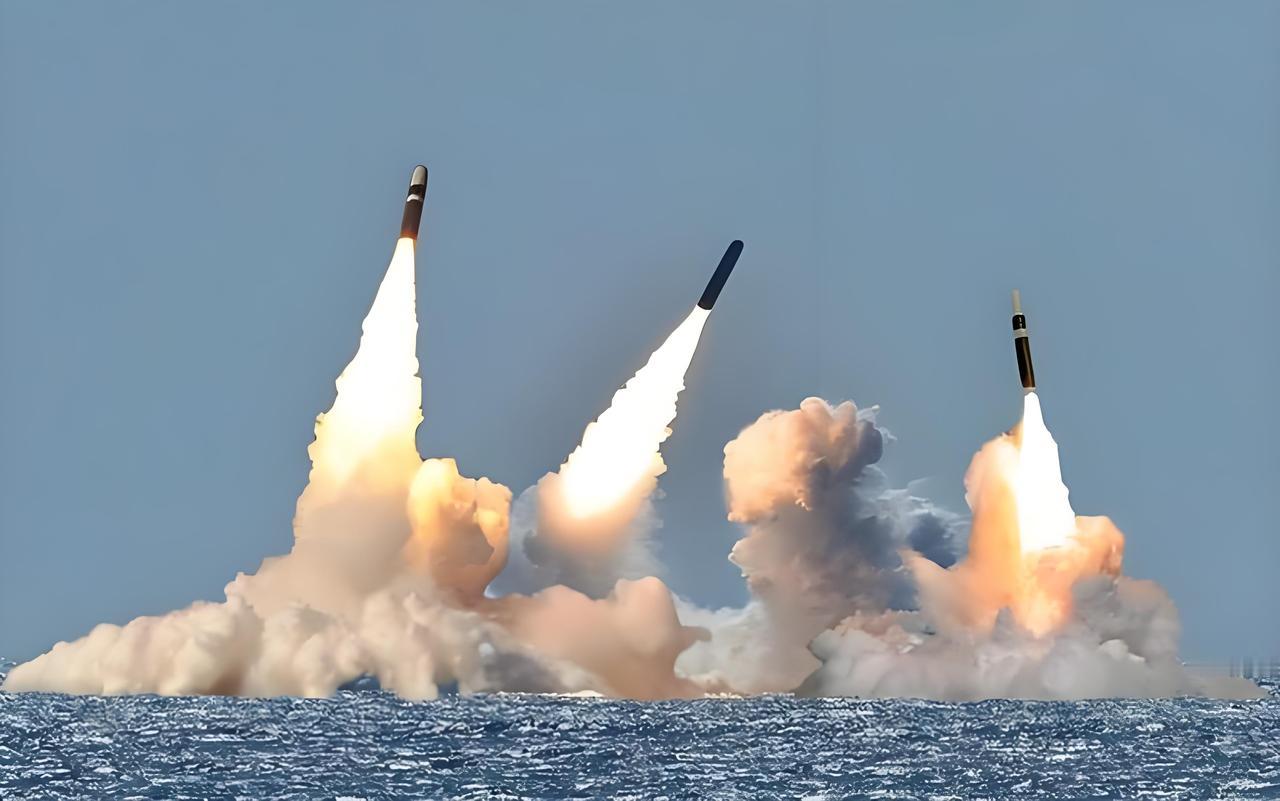 问：美国把“三战”主场设在西太平洋，等着我们往里跳，难道我们真要按对手的剧本走？