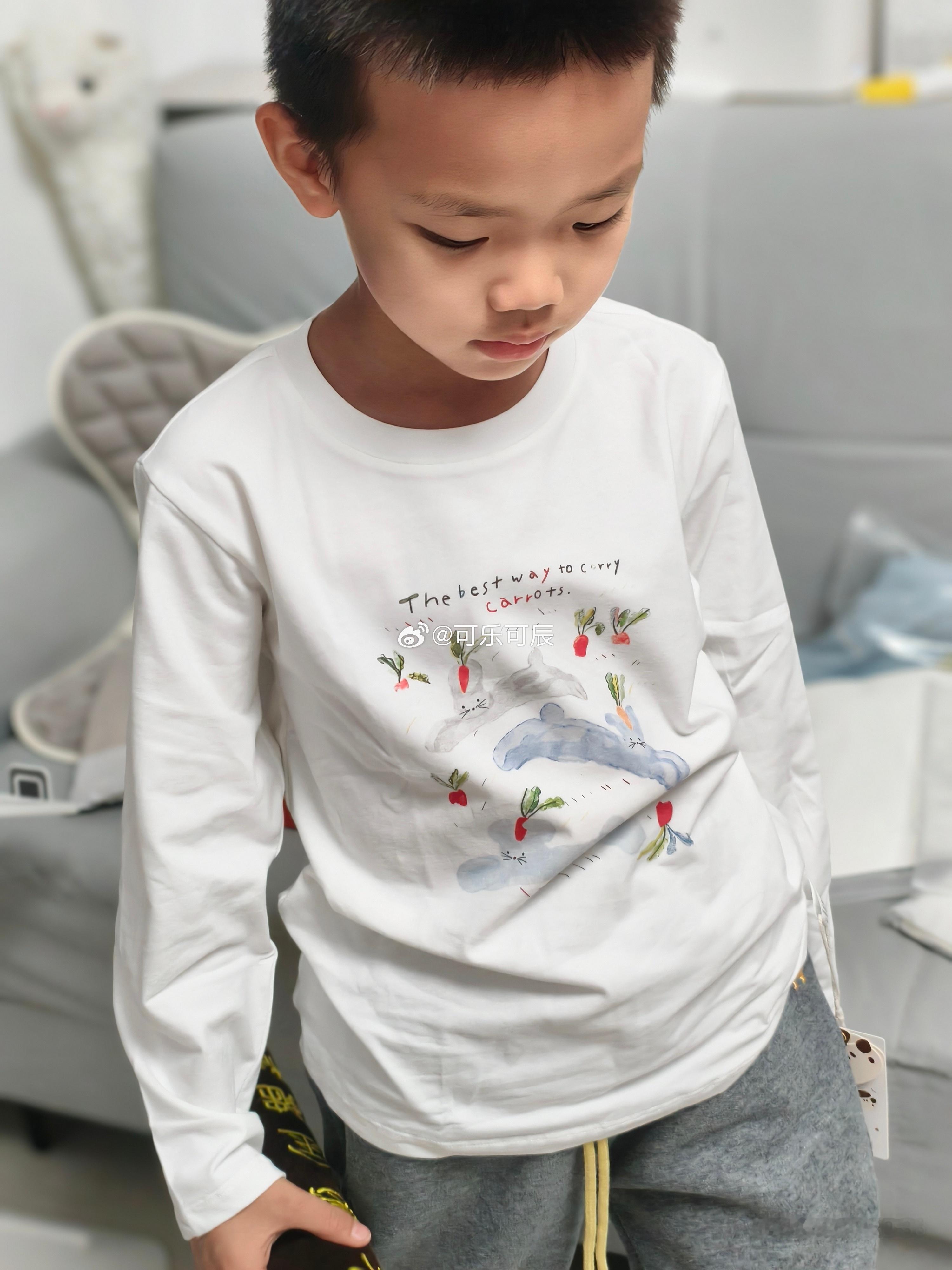 上学3天就弄丢笔袋，还有谁！睡前鸡飞狗跳理一顿，他说上午上课就找不到了，整个笔袋