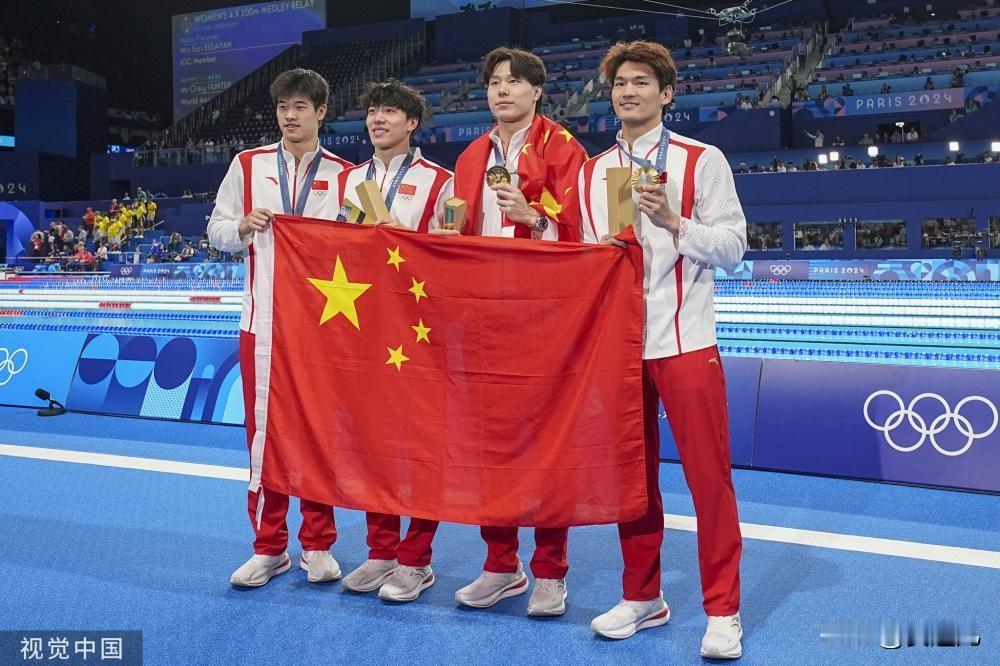第19金！男子4x100米混合泳接力中国队夺冠
北京时间8月5日，2024年巴黎