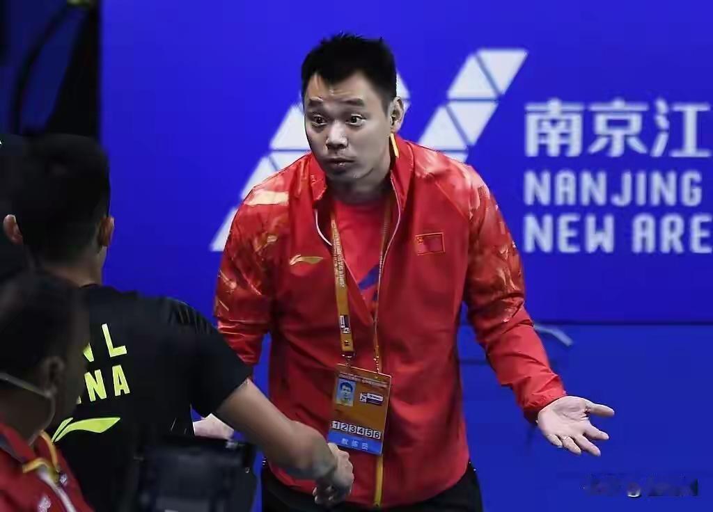 明码标价！冠军沦为阶下囚，国羽腐败远超男足？20万青训黑幕曝光
 
明码标价！冠