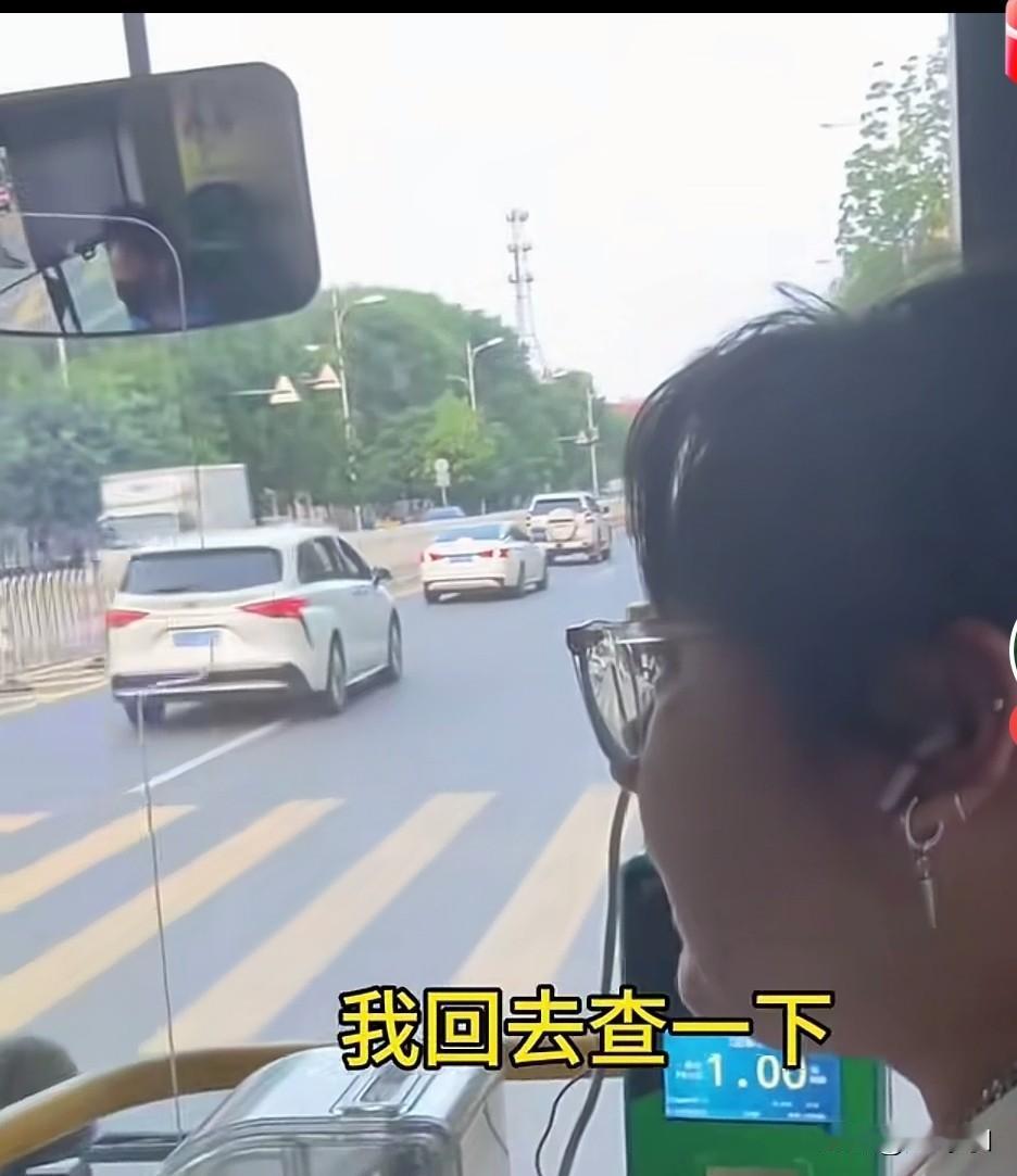 法律没有规定你不能吃💩，你能去吃吗？你要吃没人管你，吃去吧。难道这都不懂吗？