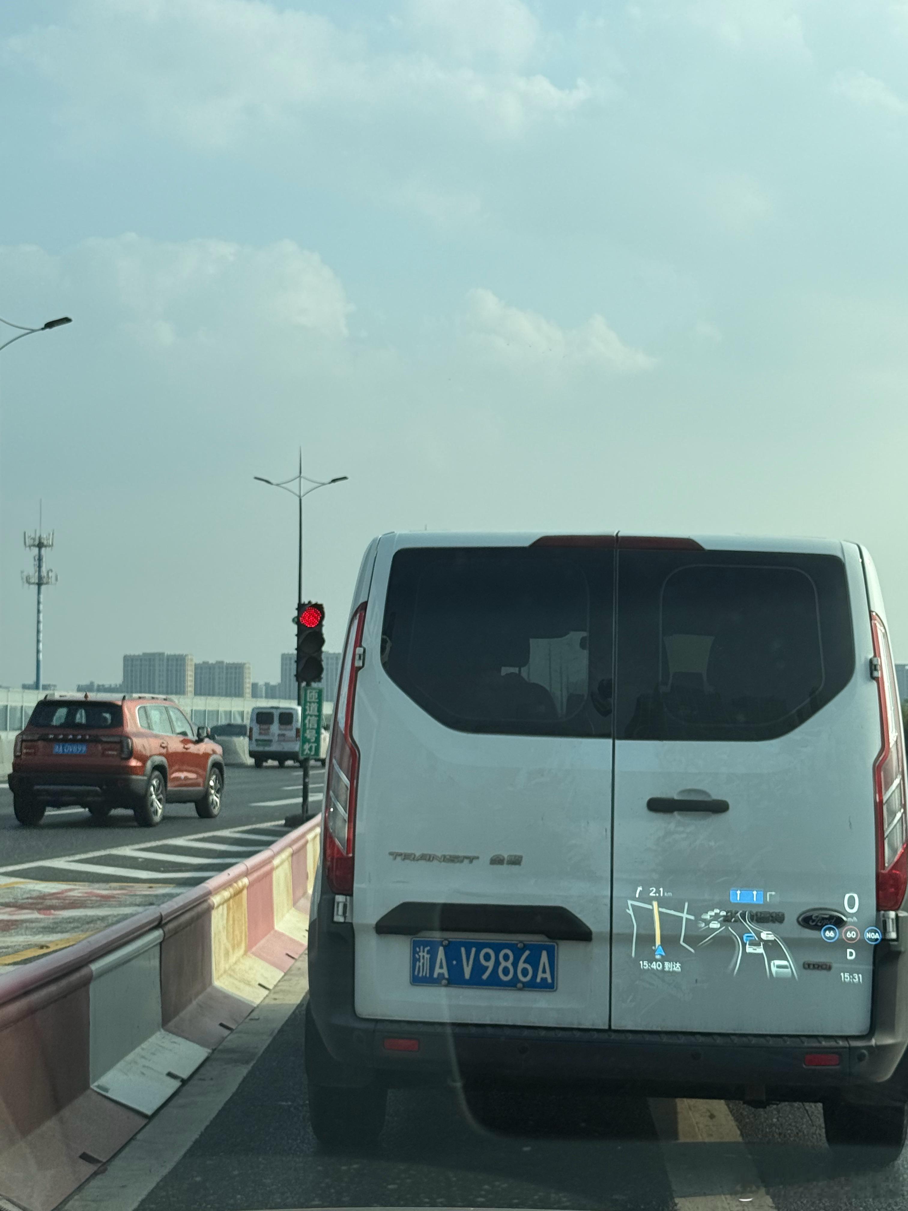 常常被忽略的一个场景：高架上的匝道信号灯🚦[doge][doge]理想i6买理