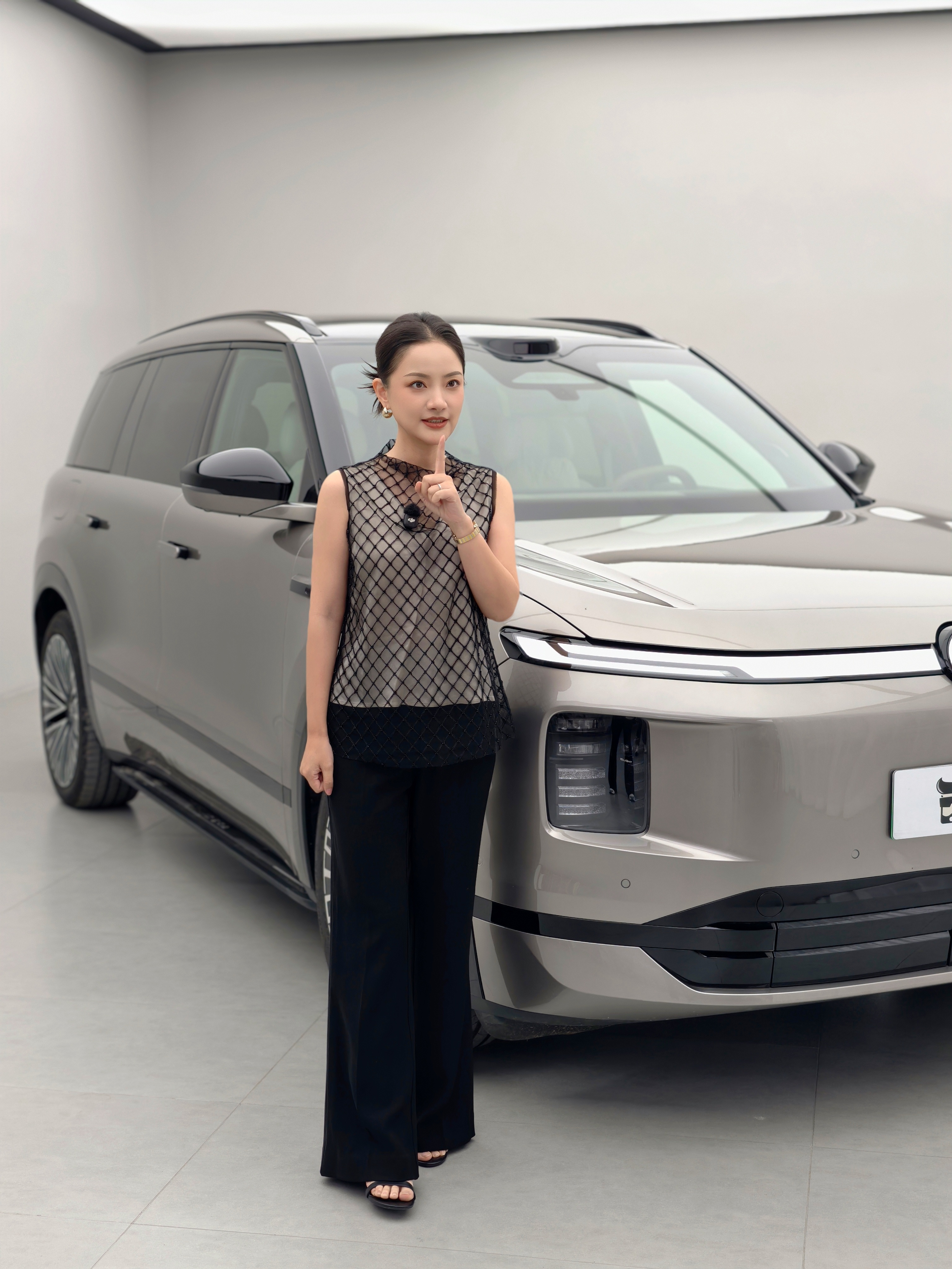 今天拍 上汽大众ID ERA 9X这样行吗？ 