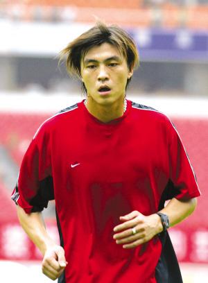 玉面杀手张玉宁，谁的青春不打烊？[笑哭]女球迷不愿再醒来，男球迷“咱们都一样”！