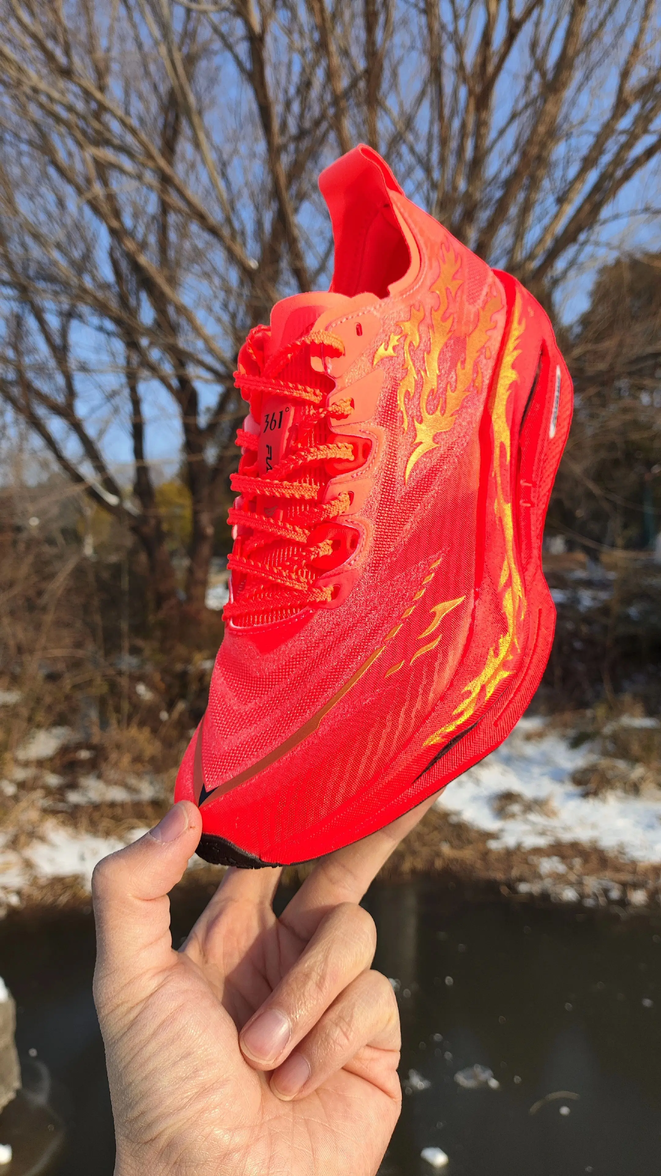 飞燃5马年限定配色【一马当先】