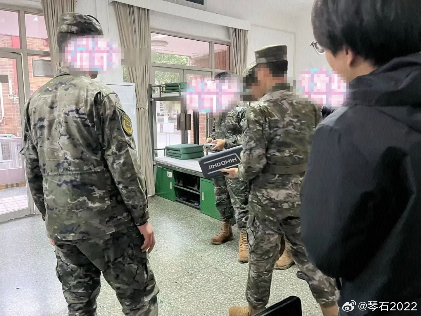 反无我们是认真的！我军无人作战系统烽火问鼎计划每天认识一件兵器 ​​​