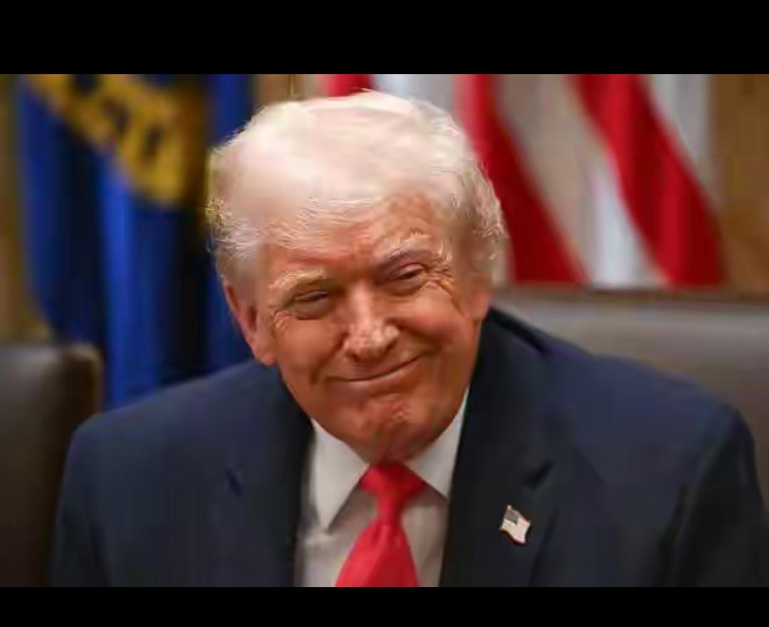 特朗普这次彻底玩脱了！2026年1月3日凌晨下令突袭委内瑞拉，抓走马杜罗夫妇，以