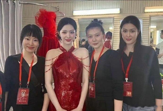 王楚然真好看，和普通人不是一个图层！ 