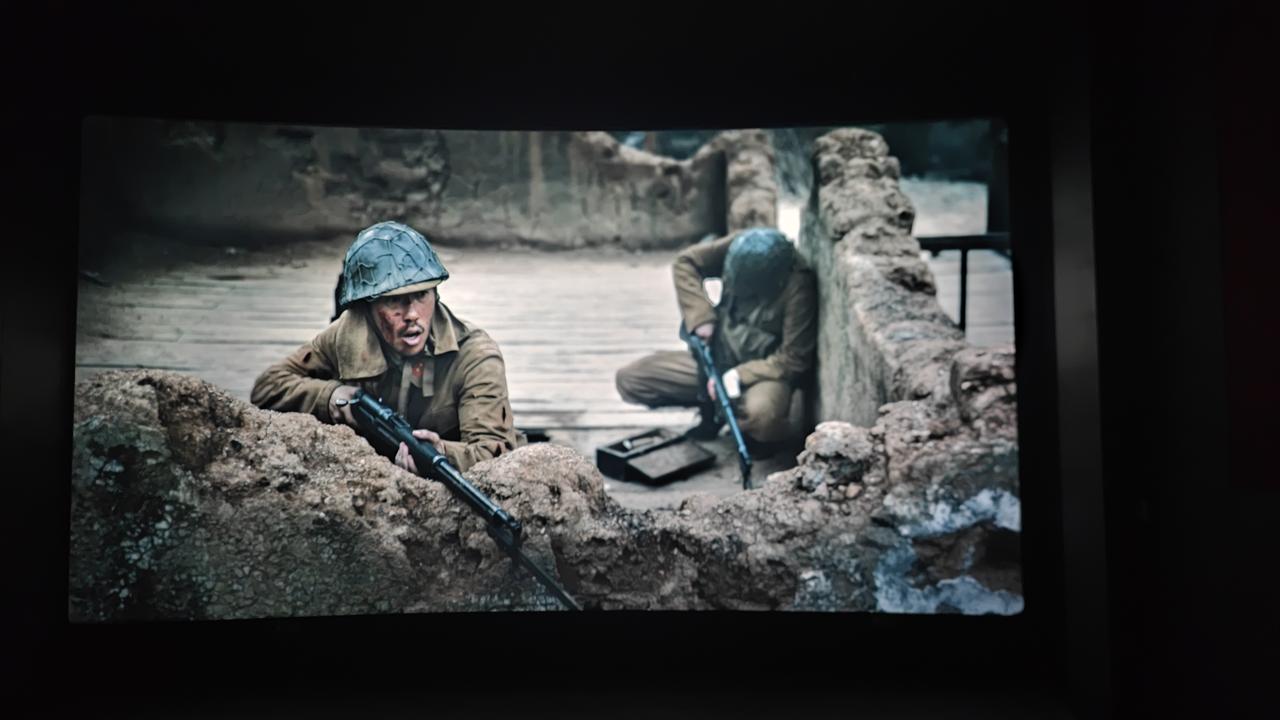 今天去看了这个电影，看得真是窝火，把中国人演绎得太呆傻、胆小、懦弱……（虽然把日