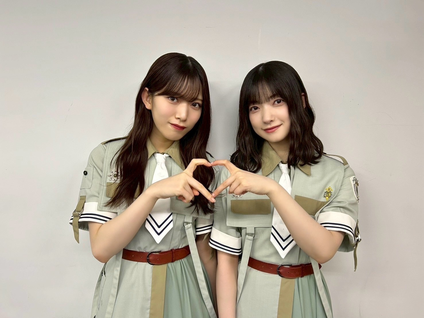 大園玲村山美羽　スポーツ報知　エリア特別一面新聞 ​​​