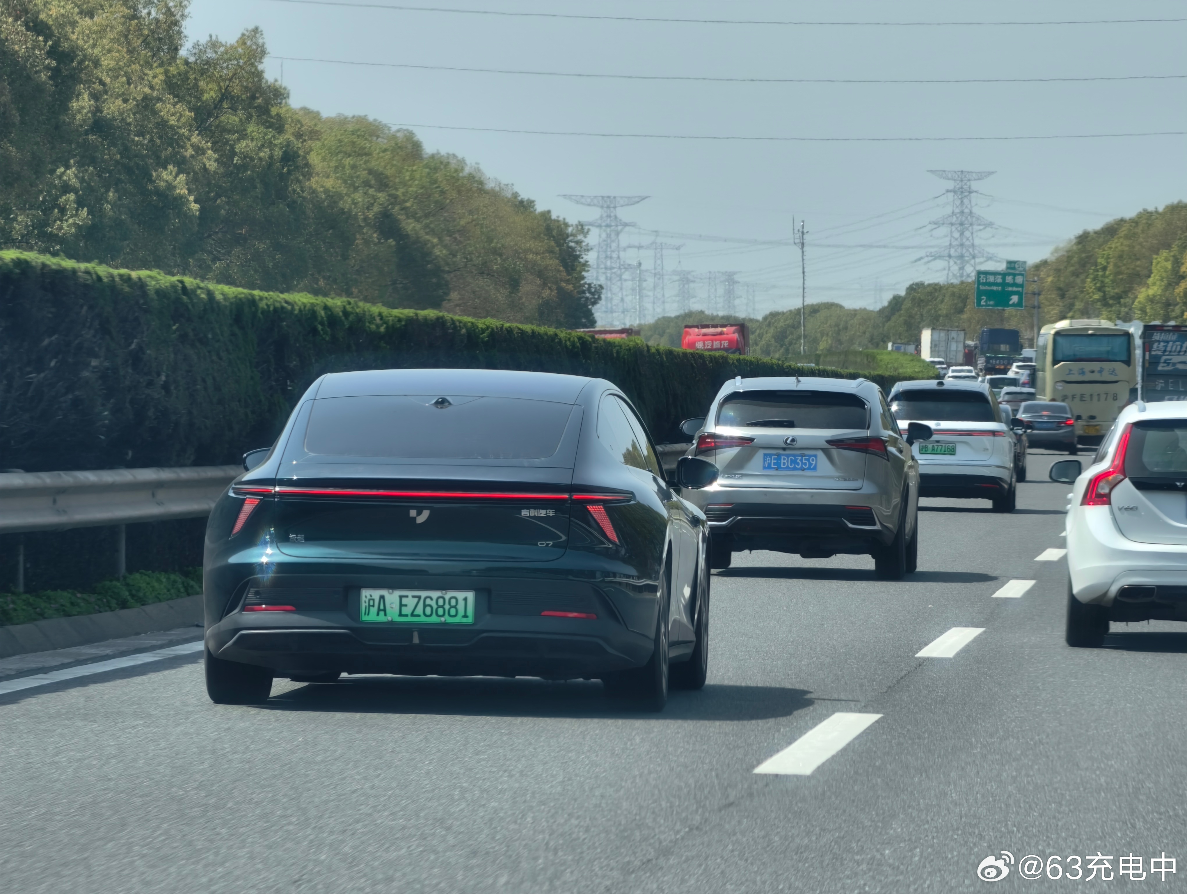 上海到杭州这段沪昆高速跑出了早高峰高架的感觉🥲 上海·G60沪昆高速