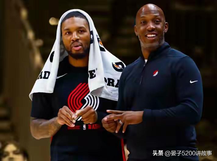 有人说，杨瀚森是块宝；也有人说，杨瀚森像根草。对此，你怎么看？

♦个人觉得，杨