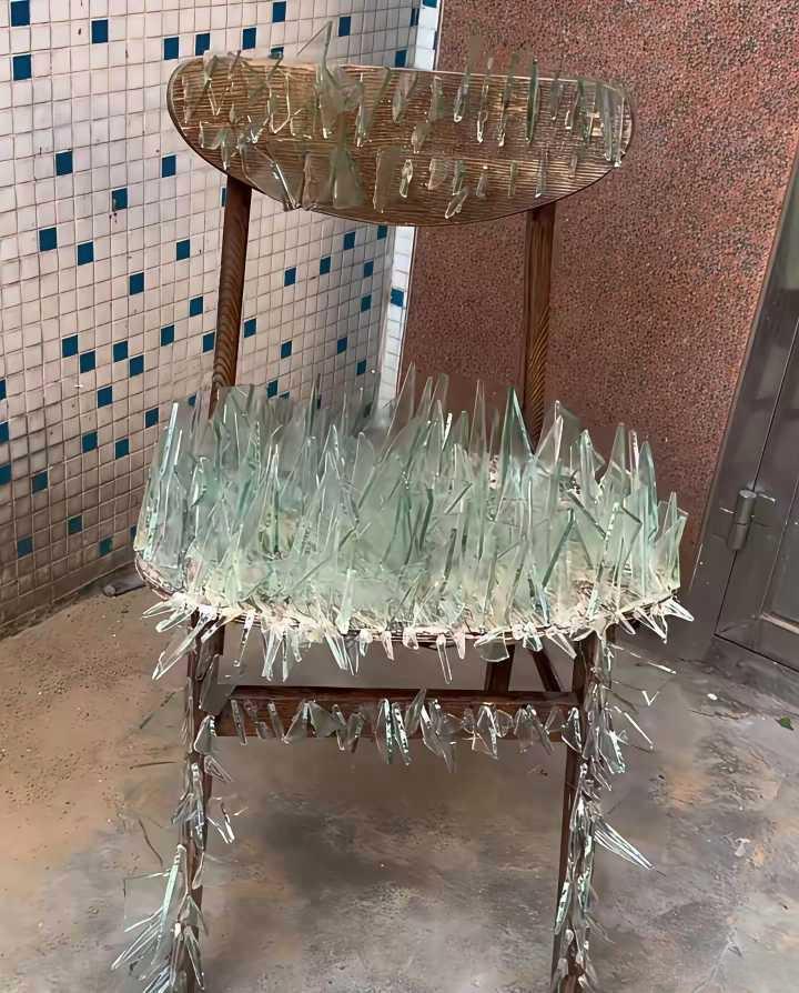 这太吓人了吧