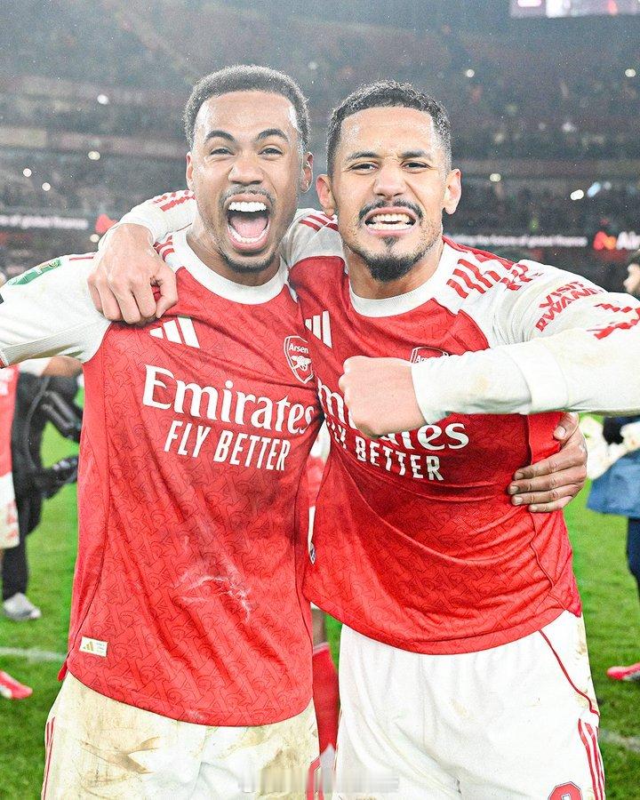 阿森纳1比0切尔西  阿森纳在本赛季各项赛事38场比赛中已保持20场零失球，这与